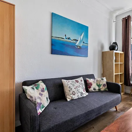 Moebiliertes Wohnen Auf Dem Sandberg フレンスブルク