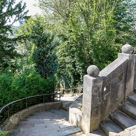 Moebiliertes Wohnen Auf Dem Sandberg